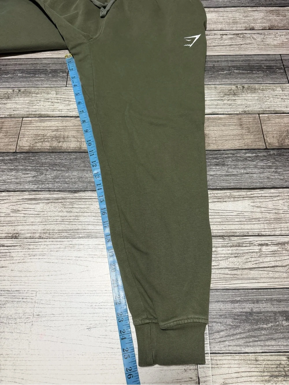 Gymshark Sweatpants Joggers Men’s M Green Tapered Drawstring (Inseam 26)